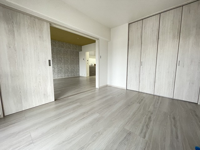 【寝室】の画像