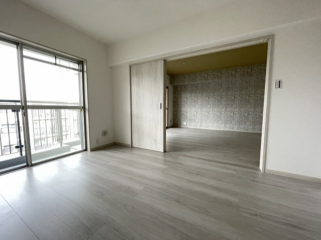 【寝室】の画像