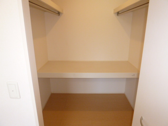 シャルムＢの収納|ウォークインクローゼット