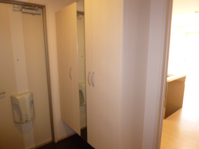 シャルムＢの玄関