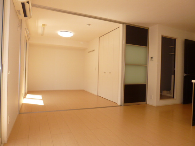 シャルムＢの洋室