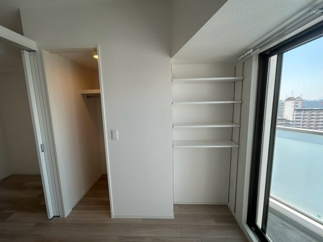 セレニテ難波ミラク参番館の収納