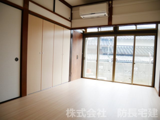 桜畠５丁目防長宅建借家の収納