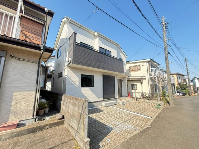 藤沢市高倉　新築戸建の外観