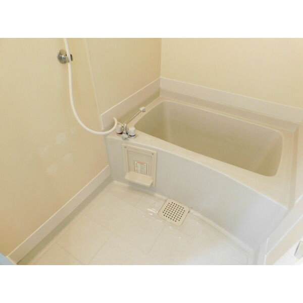 ベルトピア西明石7の浴室