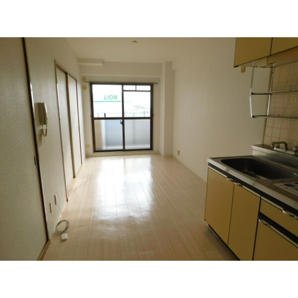 ベルトピア西明石7の居間・リビング