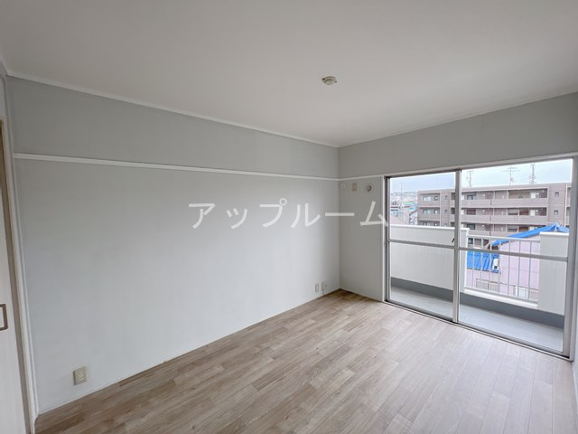 プリミエール林島の居間・リビング