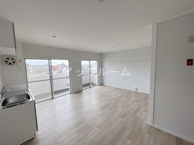 プリミエール林島の居間・リビング