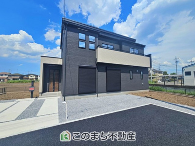 【外観】 | グラファーレ小山市雨ヶ谷新田　2号棟 | 本日ご内覧できます(*^^*)
お電話でのお問合せが非常にスムーズです！
現地直接集合のお待ち合わせも大丈夫です！
お気軽にお問合せ下さい(^^)/