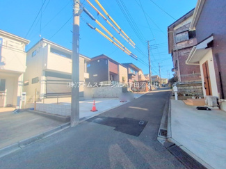 【前面道路含む現地写真】