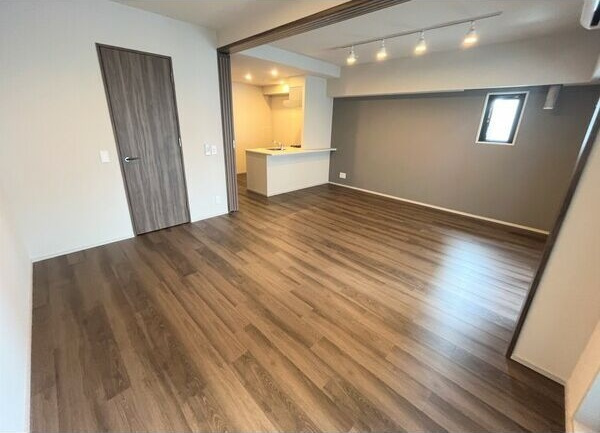 ザ・パークハビオ新栄の居間・リビング