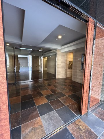 アイル秋葉原EASTのエントランス