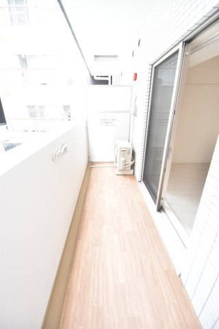 大阪市城東区野江２丁目の賃貸マンションのバルコニー