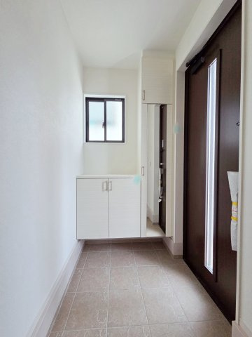 【玄関】 | 大府市横根町1期4号棟