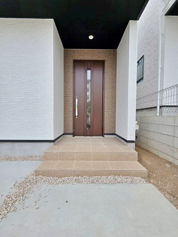 【玄関】 | 大府市横根町1期4号棟