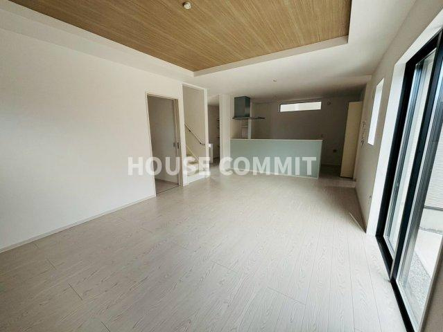 成田市並木町３期　１号棟の居間・リビング