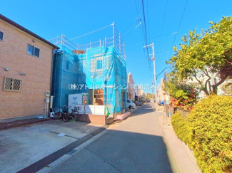 【前面道路含む現地写真】