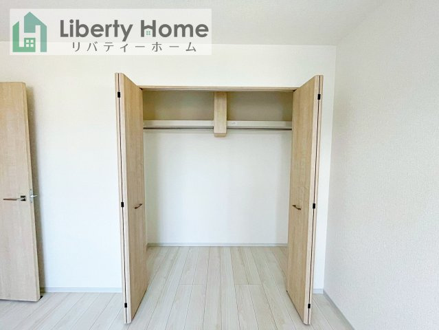 つくば市高見原1丁目23-P1　新築戸建　10号棟の収納