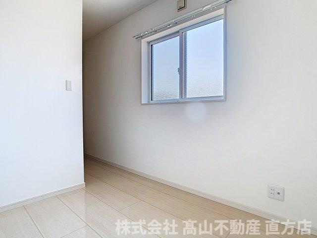 直方市大字感田のアパートの洋室