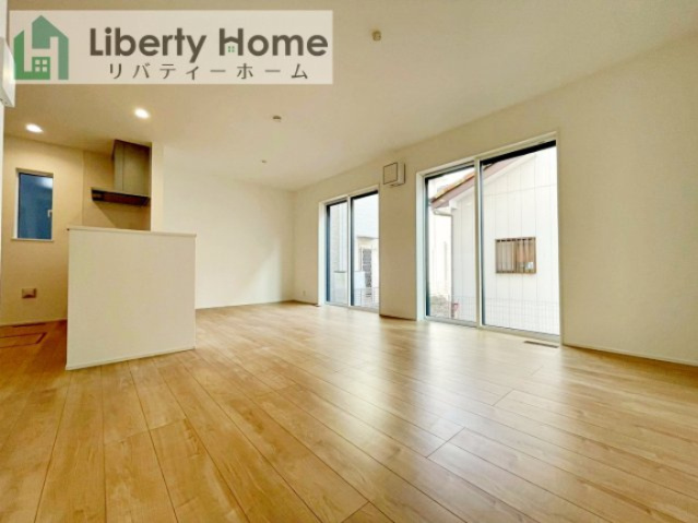 取手市台宿２丁目24-1期　新築戸建　1号棟の居間・リビング