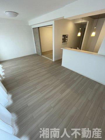 リフォーム済み！　ダイアパレス茅ヶ崎鶴嶺の居間・リビング|居間です