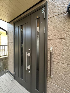 【玄関】 | 【リフォーム済み】おゆみ野南2丁目　2世帯中古戸建
