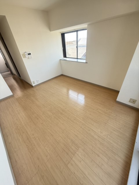 ライフタウンⅡの洋室|使い勝手のいい洋室です