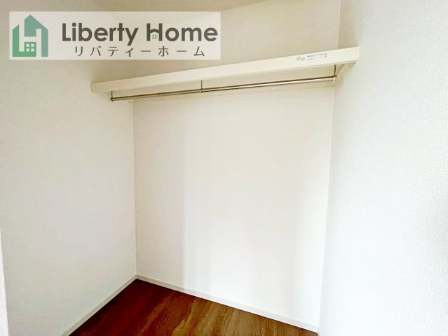 神栖市居切　新築戸建の収納