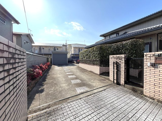 【前面道路含む現地写真】 | 中古一戸建　高知市南元町