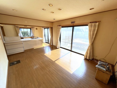 【居間・リビング】 | 中古一戸建　高知市南元町
