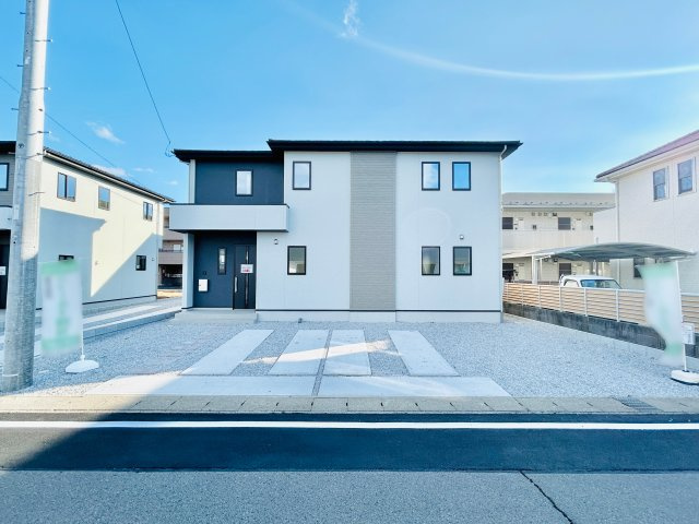 高崎市筑縄町の外観|全棟駐車スペース2台可能！