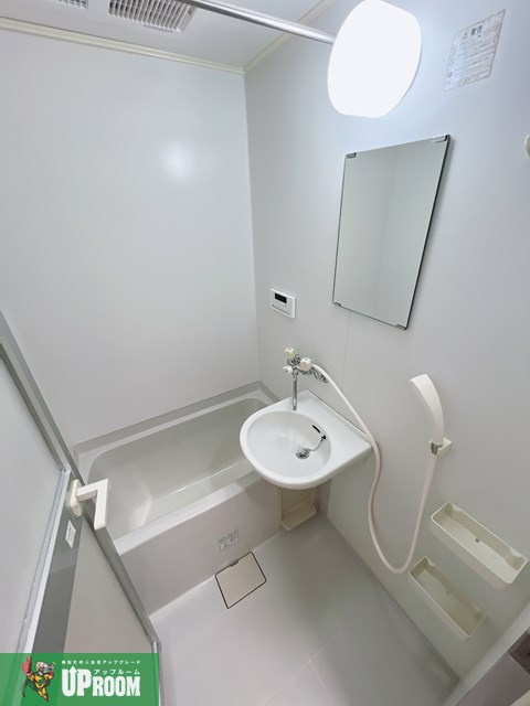 サープラス南出の浴室