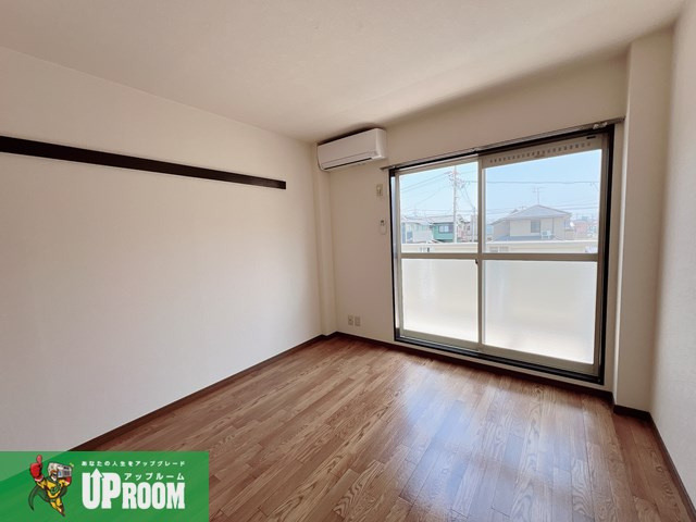 サープラス南出の居間・リビング