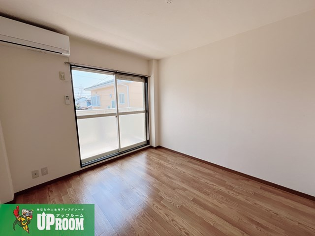 サープラス南出の内装