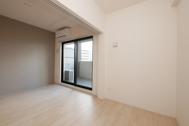 シャテーニュ上本町の居間・リビング