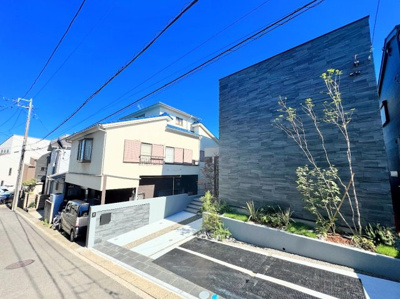 【前面道路含む現地写真】 | ◇◆日吉１丁目デザイナーズ住宅◆◇ | ◆前面道路も幅員があり車の運転も安心！前面道路は閑静な住宅地。車通りの少ない道路です。お子様にも安心です。