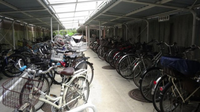 【駐輪場】 | ローレルハイツ千里3号棟