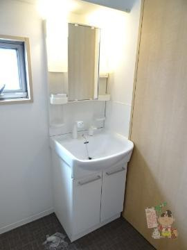 シャーメゾン山崎の洗面所|洗面