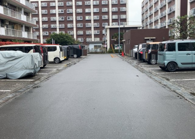 【駐輪場】 | ルネ東林間 | マンションの駐輪場は、事前に空きがあるか確認を取ると安心です。せっかく入居したのに駐輪スペースがない！なんてことになったら大変ですよね。そこで、内見時や購入前にはまず事前に確認しておくと良いでしょう。