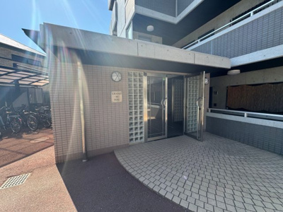 【エントランス】 | グランド・エム・ユー