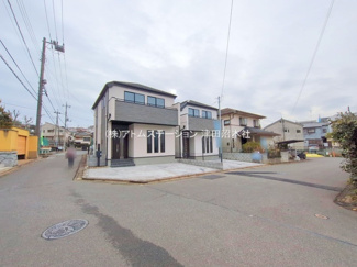 【前面道路含む現地写真】