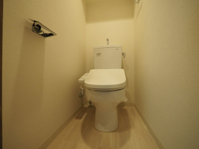 【トイレ】 | プレサンス梅田北ディア | ゆったりとした空間のトイレです
