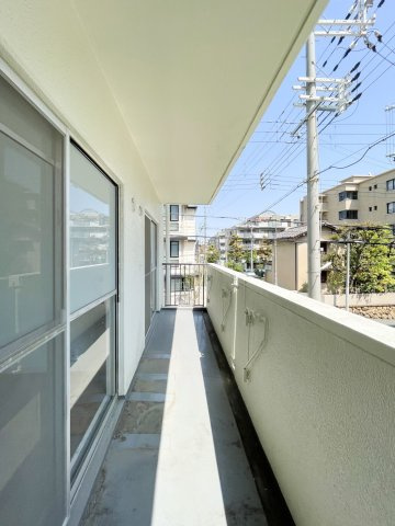 ジークレフ本山のバルコニー|陽当たりが良い南側バルコニー