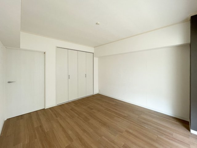 ジークレフ本山の洋室