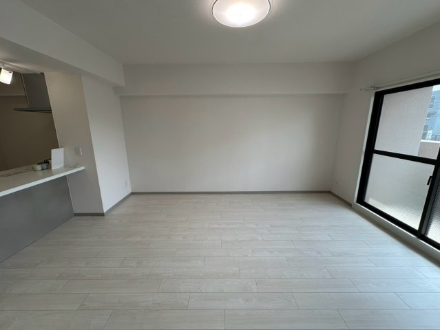 アイ旭のキッチン|ダイニングテーブルを置くスペースが十分確保できます！