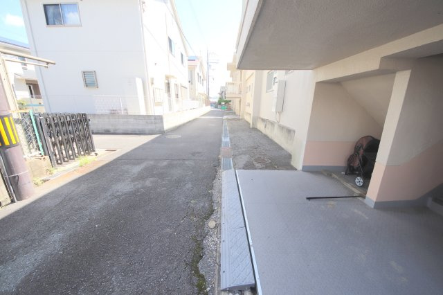 山口マンションの駐車場