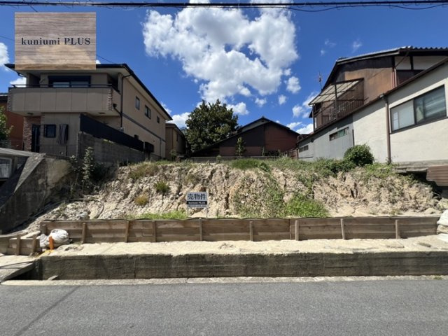 奈良県大和郡山市植槻町の前面道路含む現地写真