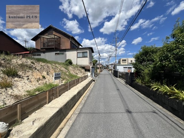 奈良県大和郡山市植槻町の前面道路含む現地写真