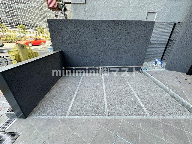 アーバネックス天満橋Frontの駐車場