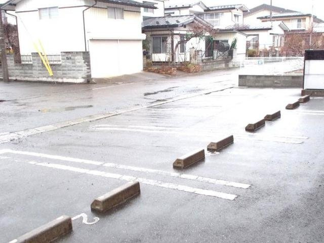 サンベリーナＡの駐車場